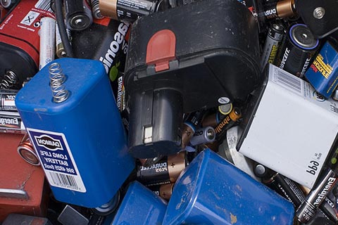 德阳废旧电瓶回收多少钱,瓦尔塔UPS蓄电池回收